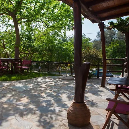 In Bb - Alkifron Pelion بيت ضيافة *